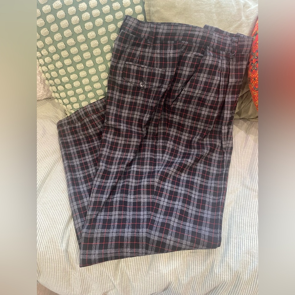 LizSport Women's Fully Lined Plaid Pants - Black, Gray and Red, Size 14